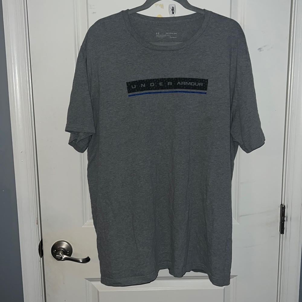 Under armor t shirt